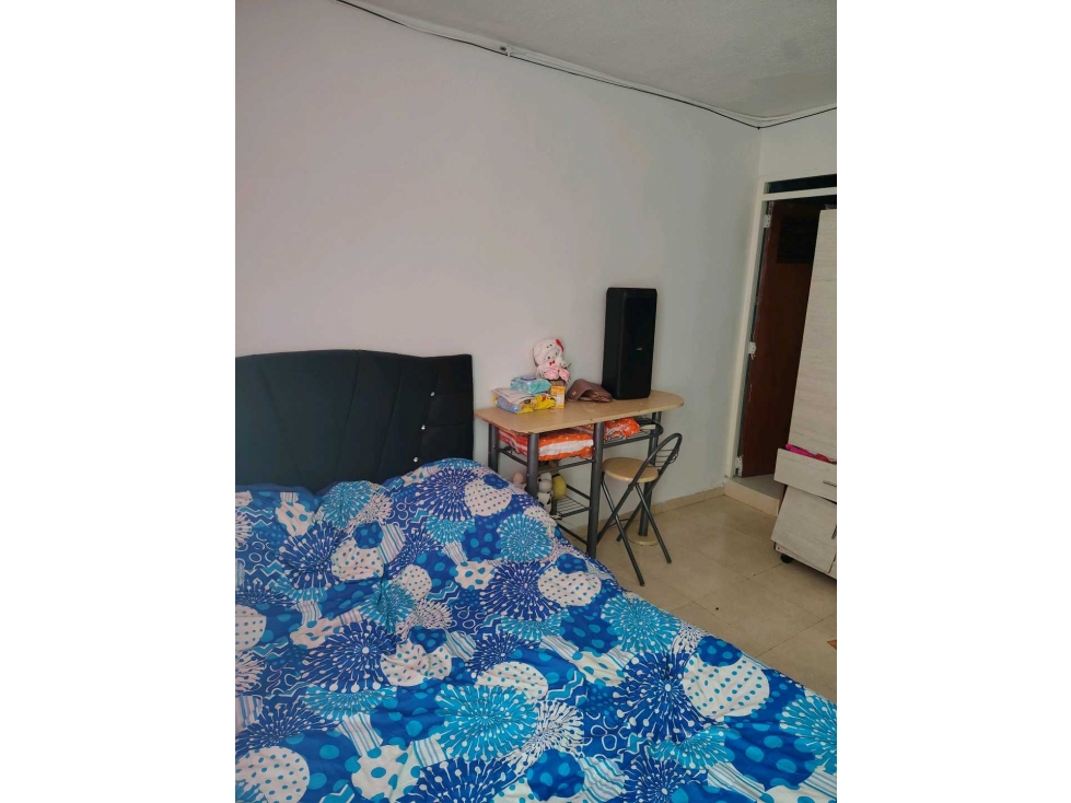 Vendo casa económica ubicada junto a la Iglesia en Porvenir Bogota — foto 3