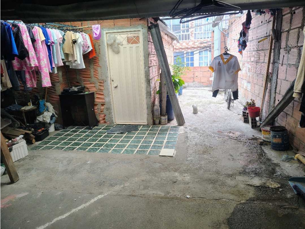 Vendo casa económica ubicada junto a la Iglesia en Porvenir Bogota — foto 6