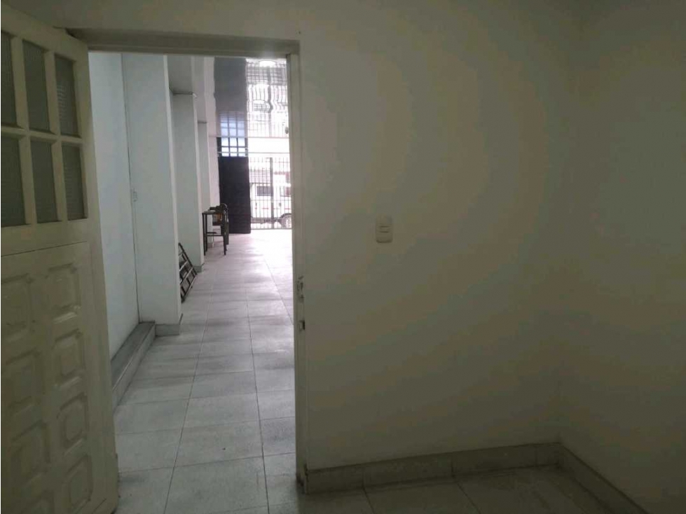 VENDO EDIFICIO COMERCIAL EN KENNEDY BOGOTA — foto 4