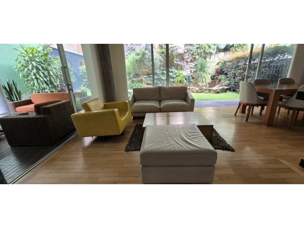 VENDO CASA EL POBLADO 4 ALCOBAS BAÑO Y VESTIER 4 PARQUEADEROS JARDIN — foto 5