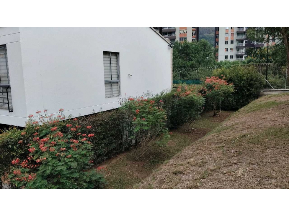 VENDO CASA EN ALAMEDA DEL NORTE BELLO ANTIOQUIA