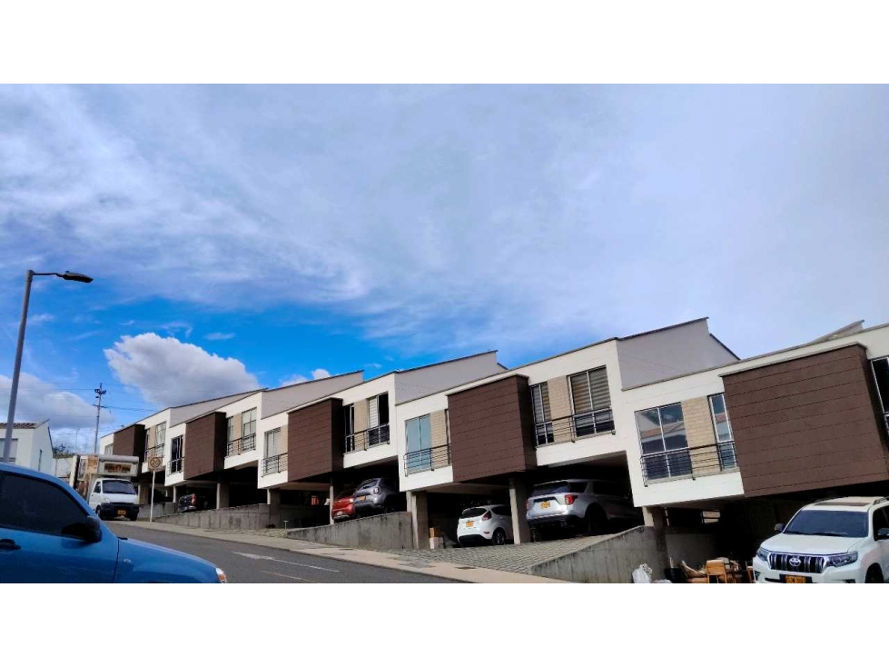VENDO CASA EN ALAMEDA DEL NORTE BELLO ANTIOQUIA — foto 5