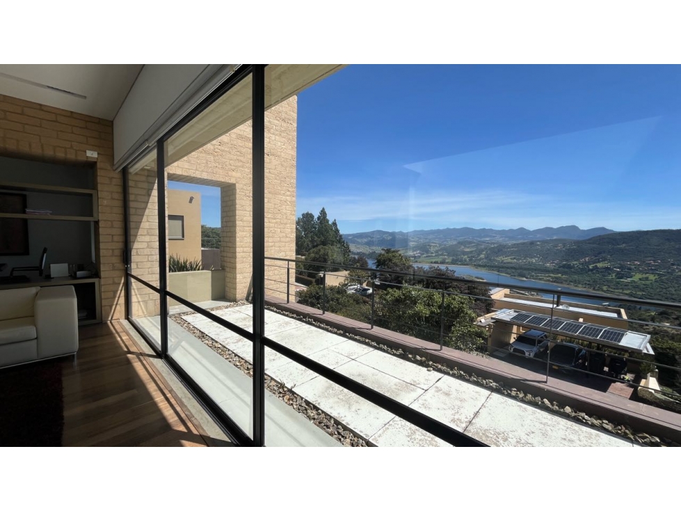 CASA EN ARBORETTO LA CALERA 308 M2 + TERRAZA CON VISTA A REPRESA