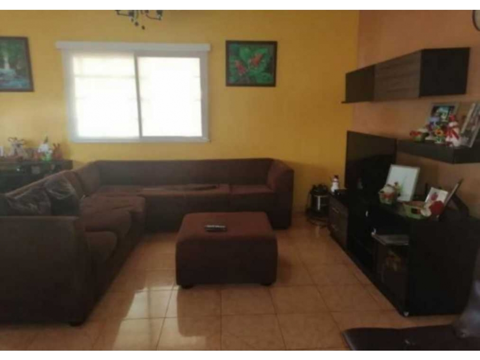 VENDO CASA EN CAPIRA BARRIADA SAN FELIPE, CALLE VELEN FLORES 3R — foto 4
