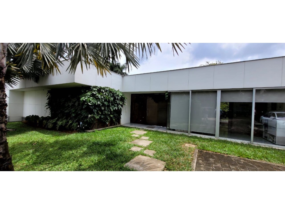 Vendo casa en el Oeste en Condominio