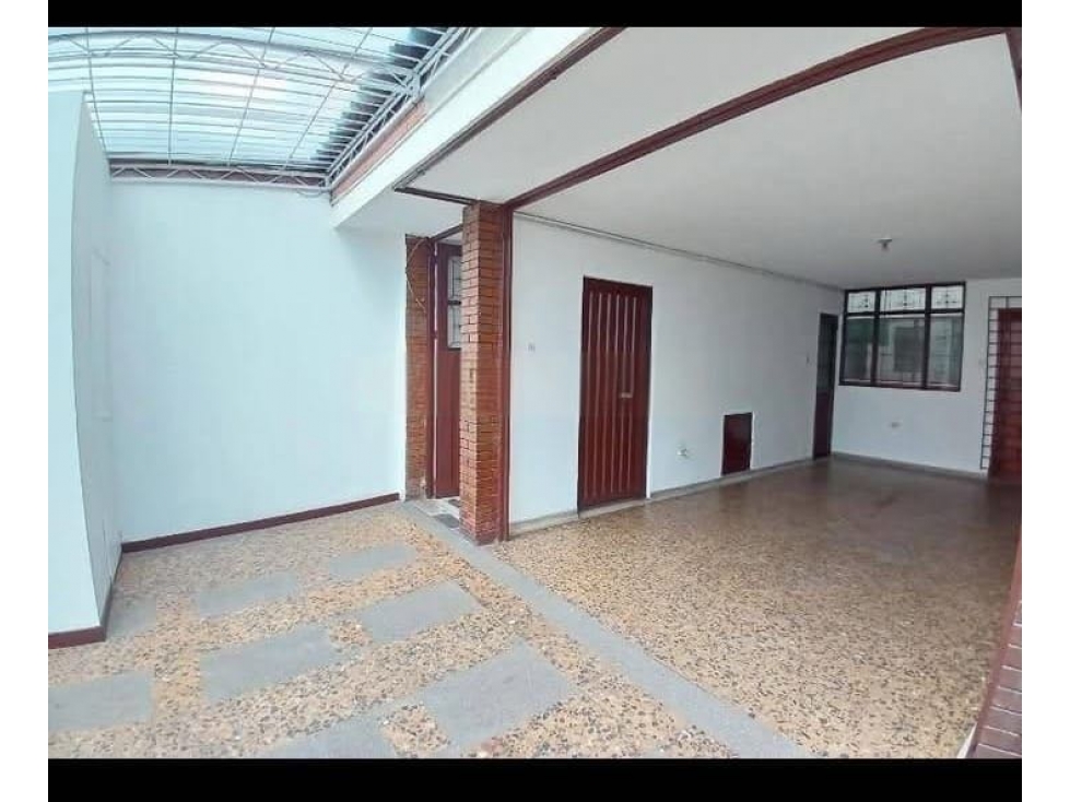 VENDO CASA EN BARRIO MARSELLA — foto 5