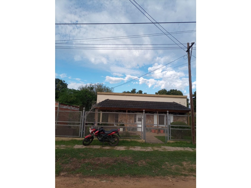 Vendo Casa en Basavilbaso, Entre Ríos.