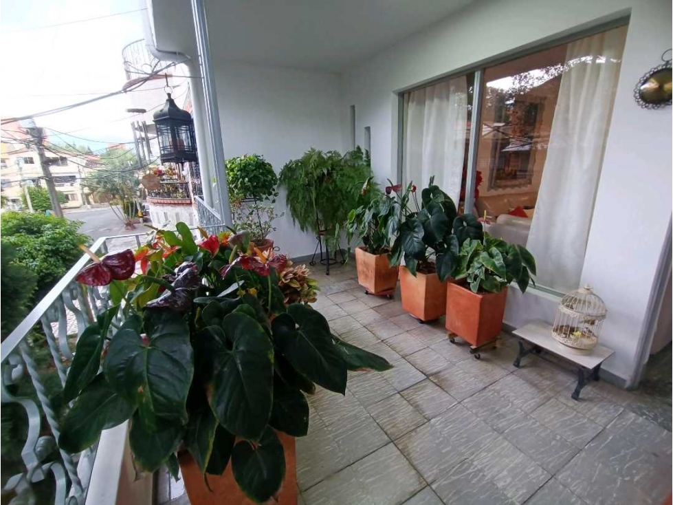 Vendo en Belén Miravalle segundo piso — foto 3