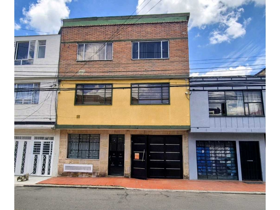 VENDO CASA EN BOSQUE POPULAR