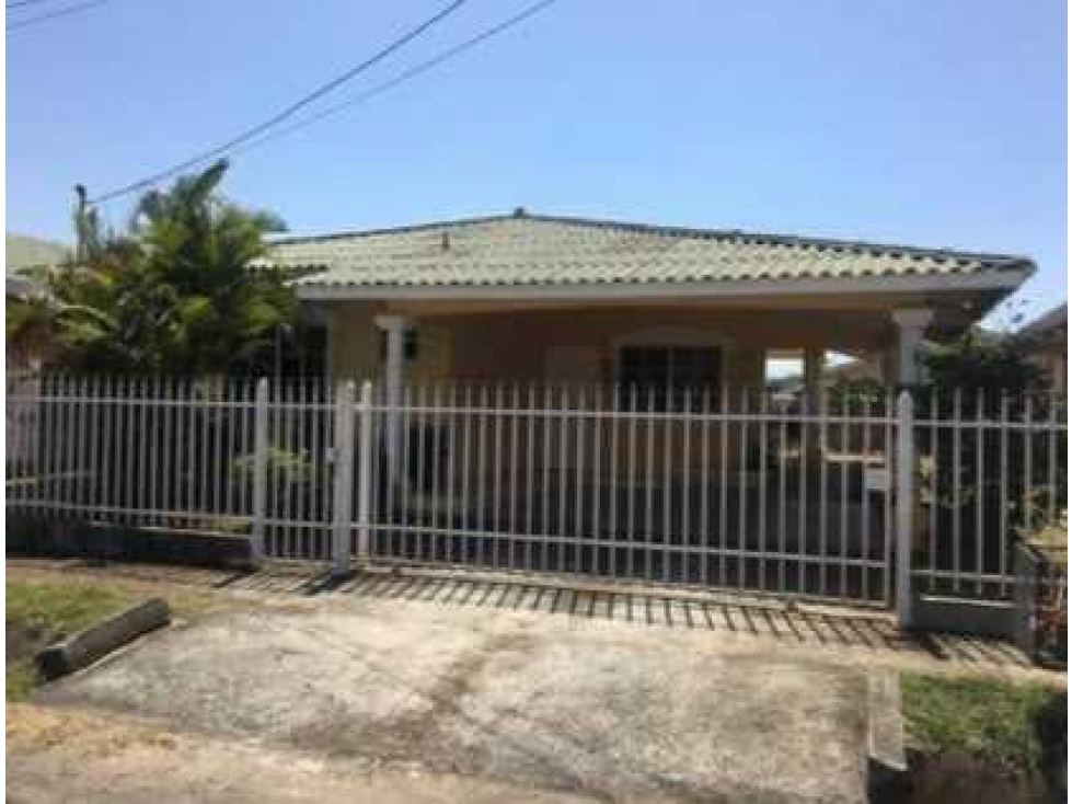 VENDO CASA EN BRISAS DE LOS GUAYACANES EN CHITRE TC — foto 5