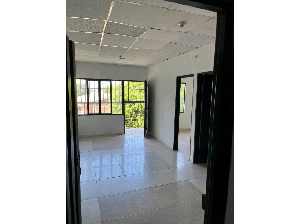 Vendo casa en cali barrio atanasio girardot 3 pisos indep.renta 4.2 m — foto 5