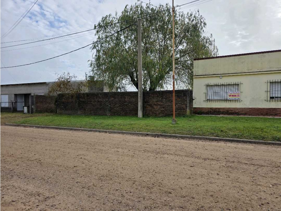 Vendo Casa Centrica en Caseros, Entre Ríos - 5
