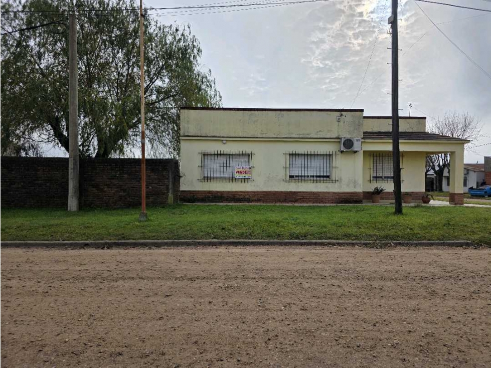 Vendo Casa Centrica en Caseros, Entre Ríos - 6
