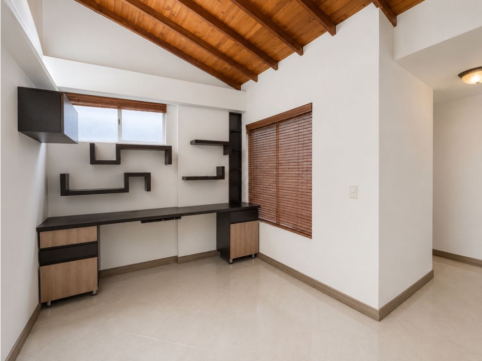 VENDO CASA EN CASTROPOL / POBLADO, UNIDAD CERRADA, FAMILIAR. — foto 6