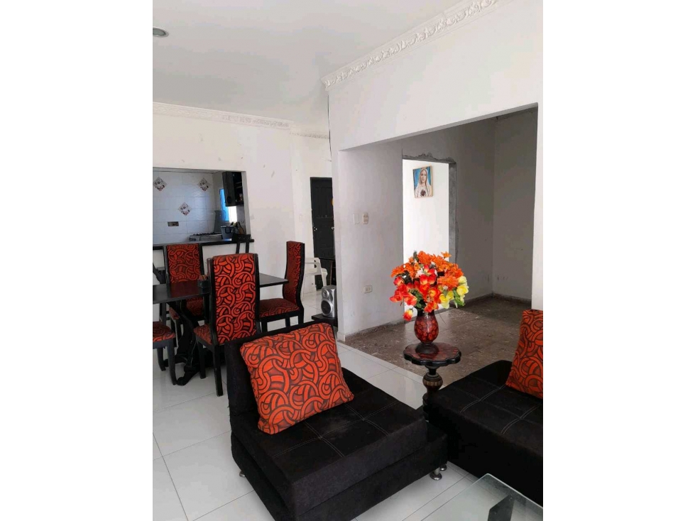 Vendo casa en CERETÉ .
Cerca al Colegio 24 de Mayo - 2