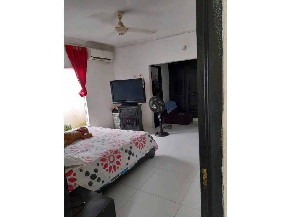 Vendo casa en CERETÉ .
Cerca al Colegio 24 de Mayo - 3