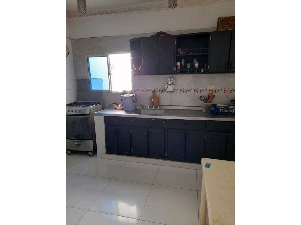 Vendo casa en CERETÉ .
Cerca al Colegio 24 de Mayo - 4