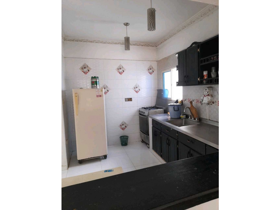 Vendo casa en CERETÉ .
Cerca al Colegio 24 de Mayo - 6