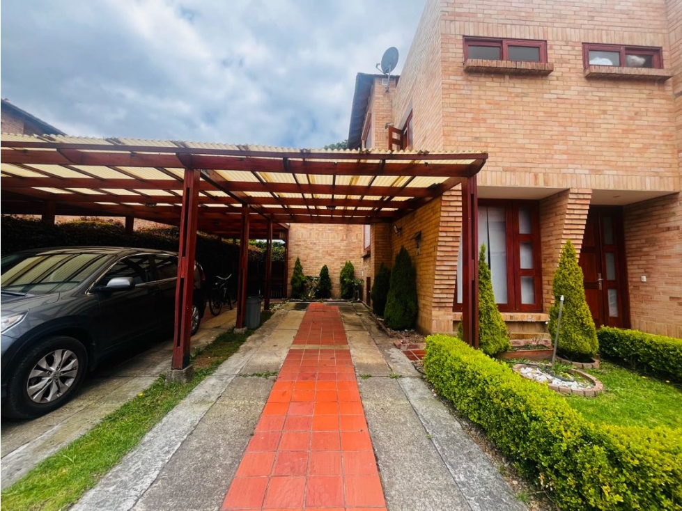 VENDO CASA EN CHIA 229 M2 LA BALSA