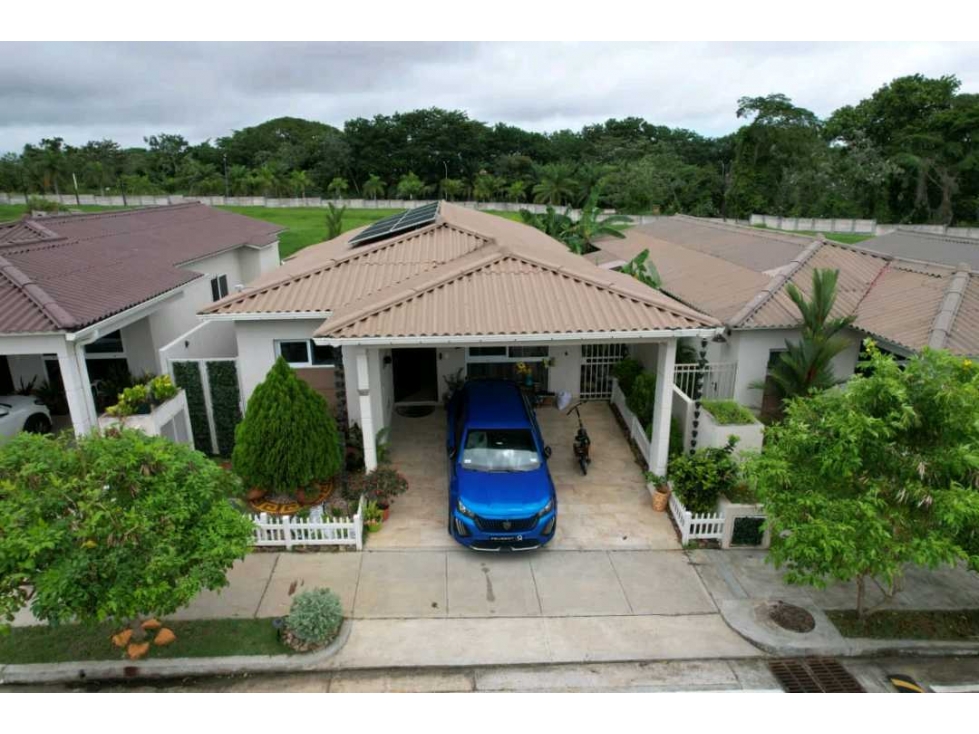 VENDO CASA EN CHORRERA COSTA VERDE PH NEW WEST II CON LINEABLANCA