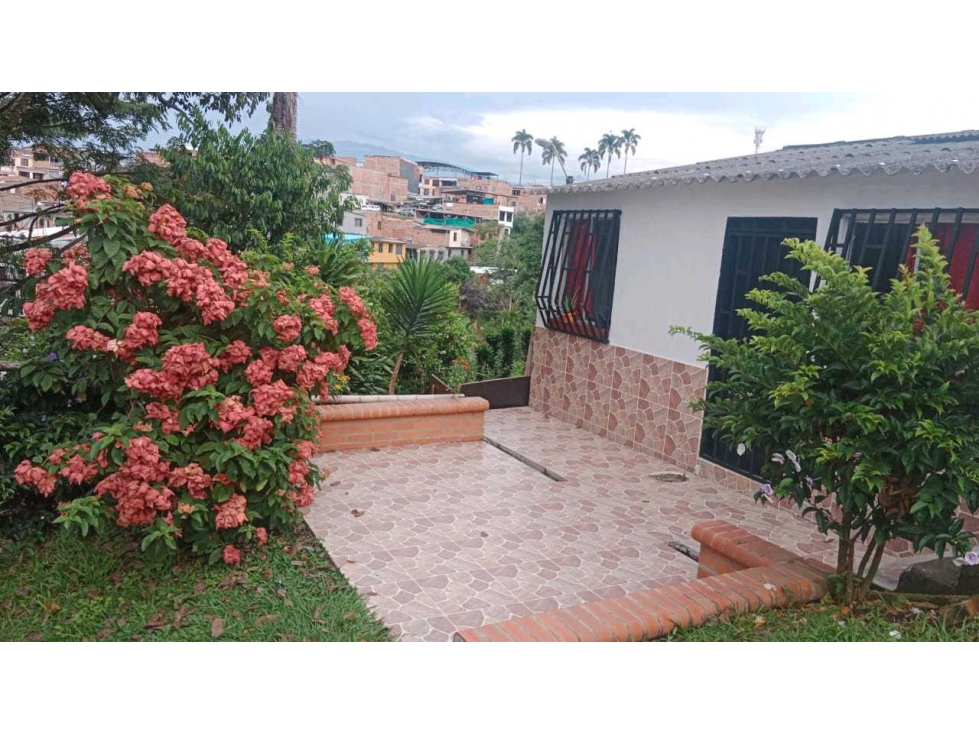 VENDO CASA EN CIUDADELA COMFAMILIAR CUBA PEREIRA
