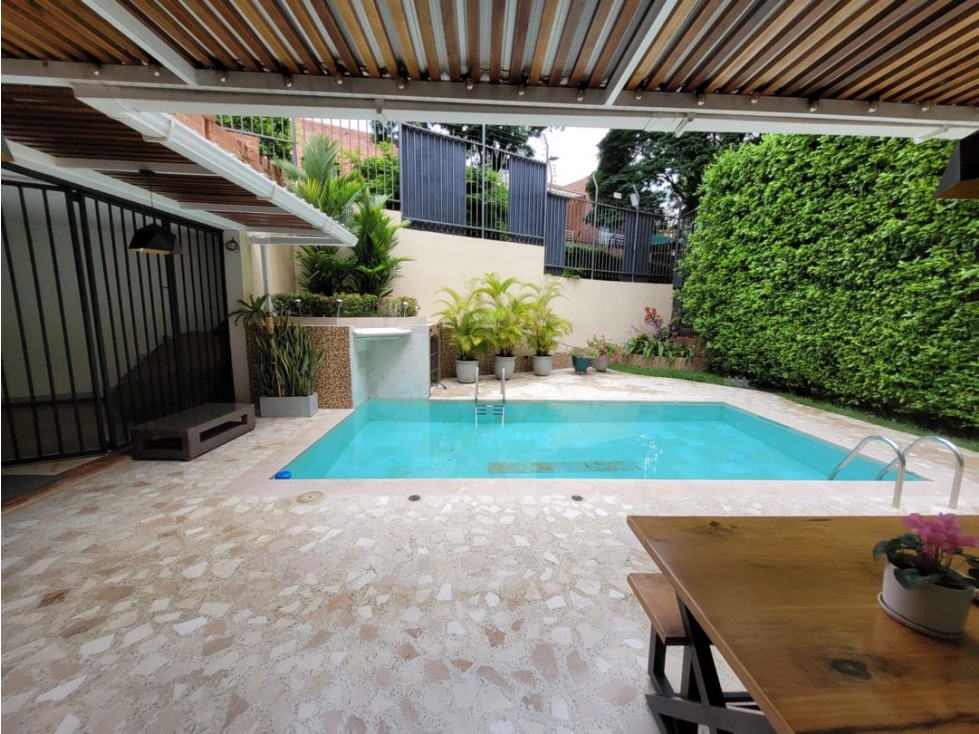 Vendo o Alquilo casa en condominio en Ciudad Jardin