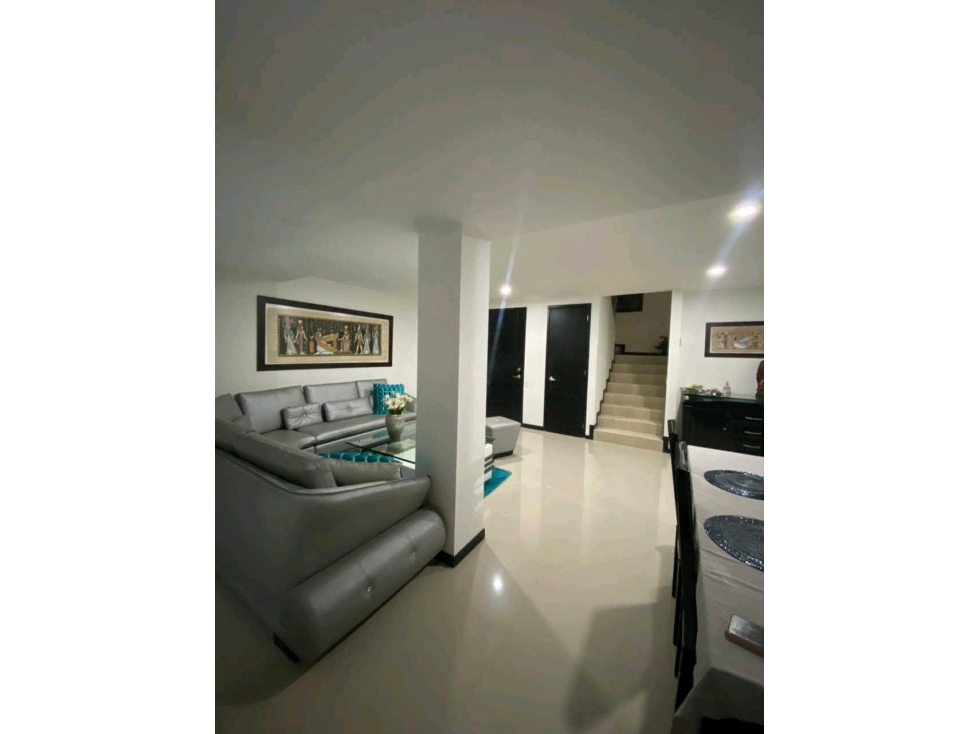 VENDO CASA EN CONDOMINIO FARALLONES DE PANCE W9686137 ISA-L — foto 2