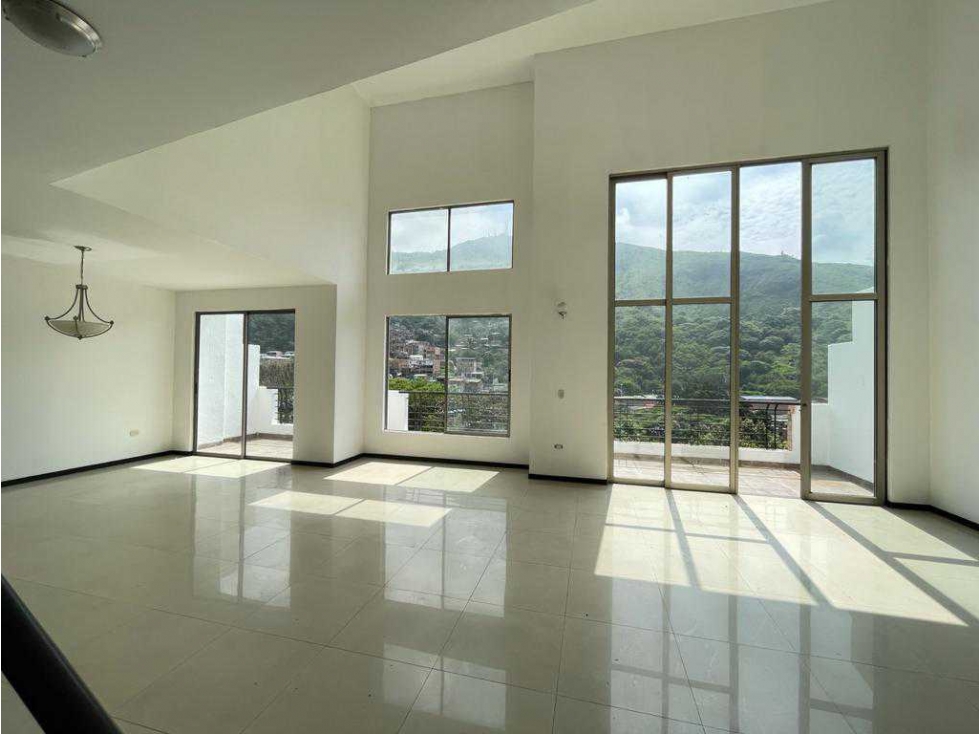 Vendo casa en condominio oeste de cali barrio aguacatal 319 m2 — foto 4
