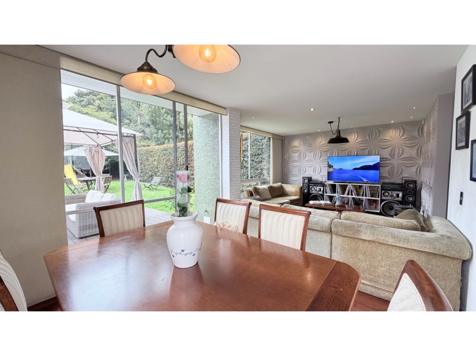 VENDO CASA EN CONJUNTO CERRADO EN LOS CERROS DE SUBA