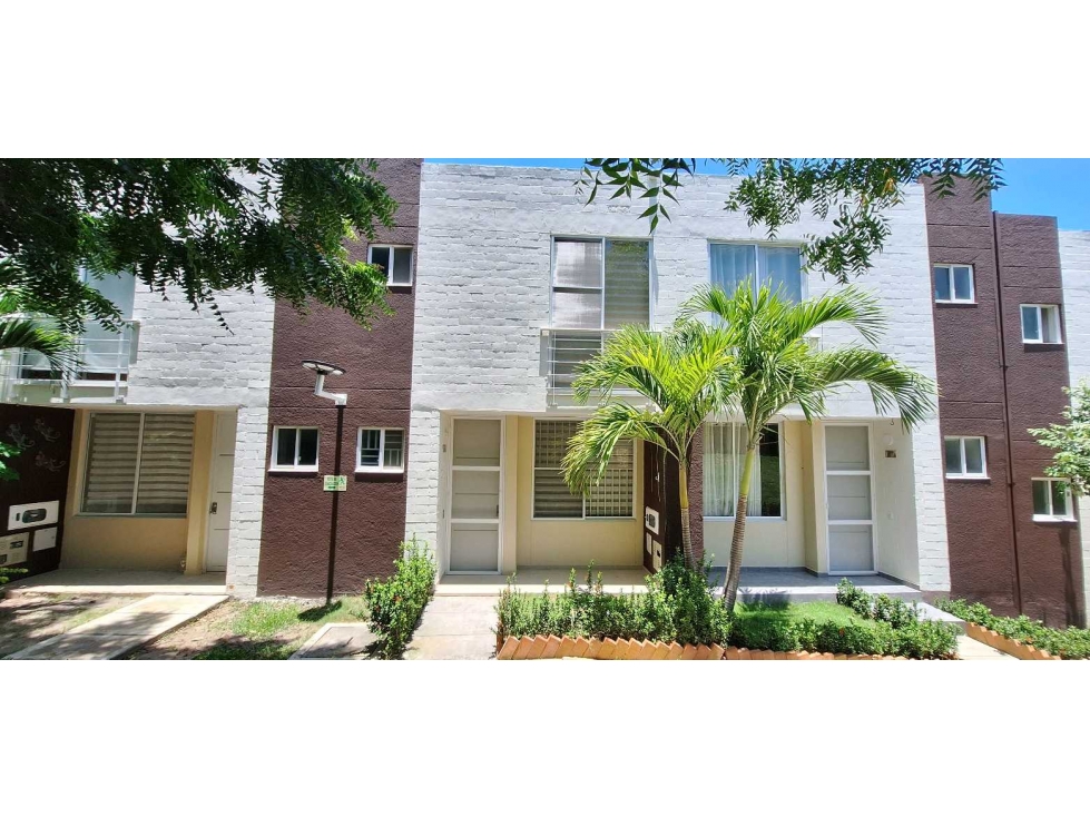 VENDO CASA EN CONJUNTO CON PISICNA RICAURTE