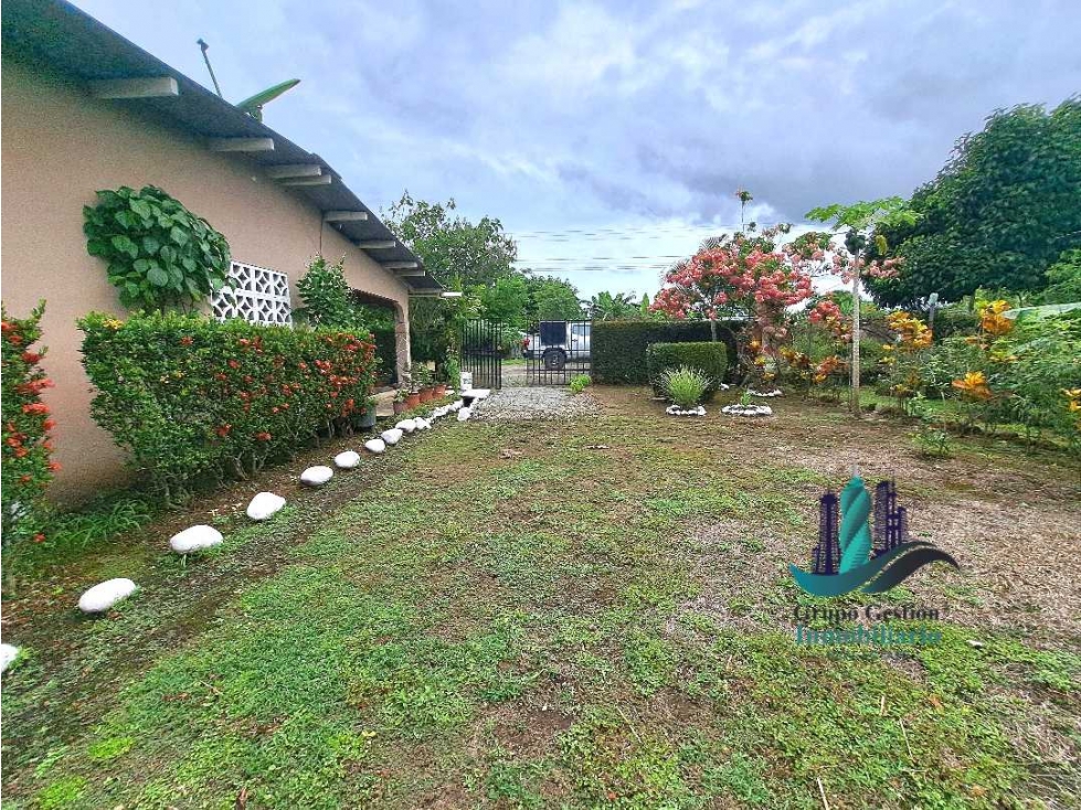 VENDO CASA EN El ALBA 608 MTS -David