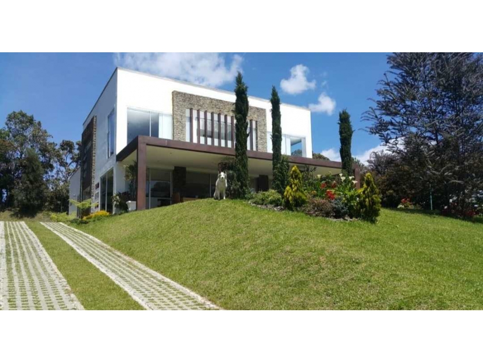 VENDO CASA EN EL ALTO DE LAS PALMAS