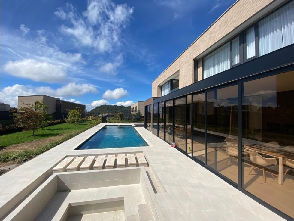 VENDO CASA EN EL ALTO DE LAS PALMAS CANTAGIRONE NATURA CON PISCINA — foto 2