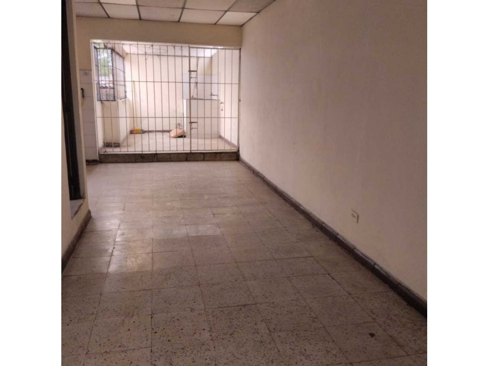 VENDO CASA EN EL BARRIO BENJAMIN HERRERA 3 PISOS CALI — foto 6