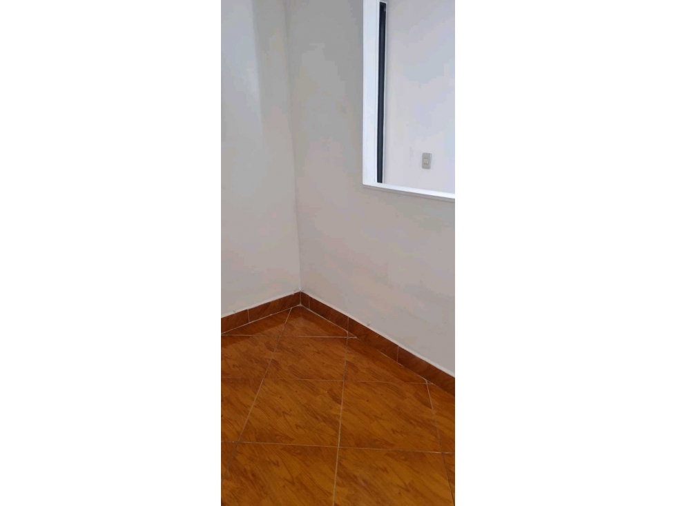 VENDO CASA EN EL BARRIO BOYACÁ-MEDELLÍN-CERCA CARLOS HOLGUÍN — foto 6