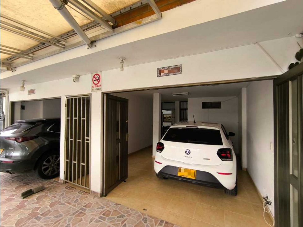 VENTA CASA BARRIO OLIMPICO - 3 PISOS INDEPENDIENTES - PROTOCOLIZADA