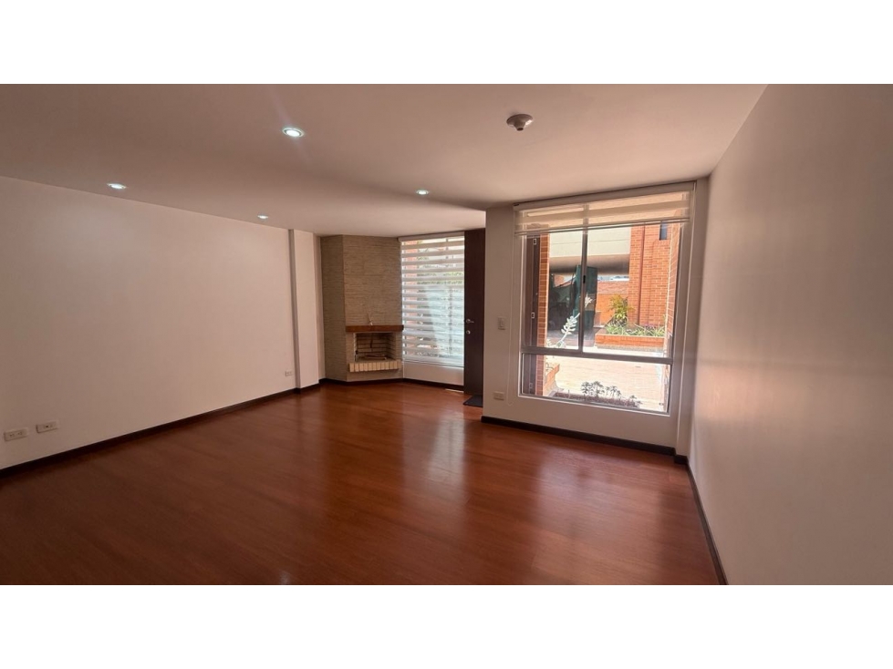 Vendo casa en el barrio San Antonio Norte calle 190 kra 10 aprox — foto 2