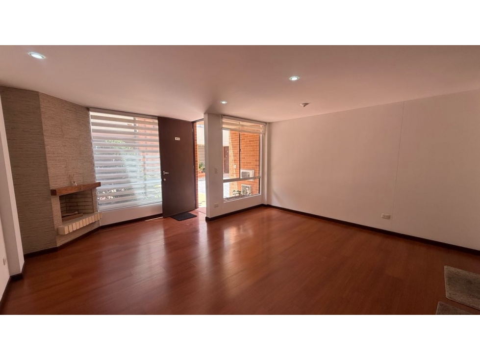 Vendo casa en el barrio San Antonio Norte calle 190 kra 10 aprox — foto 3