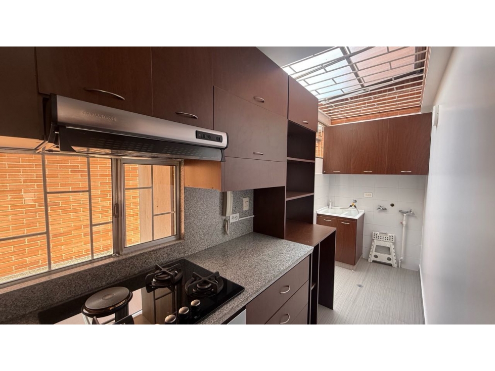 Vendo casa en el barrio San Antonio Norte calle 190 kra 10 aprox — foto 4