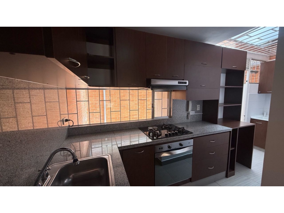 Vendo casa en el barrio San Antonio Norte calle 190 kra 10 aprox — foto 6