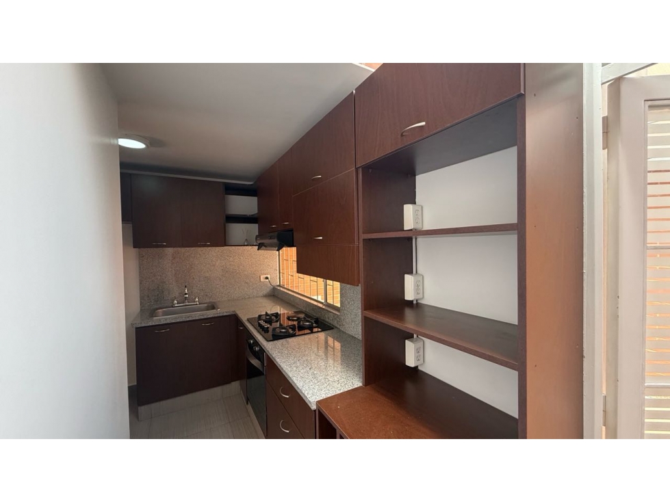 Vendo casa en el barrio San Antonio Norte calle 190 kra 10 aprox — foto 5