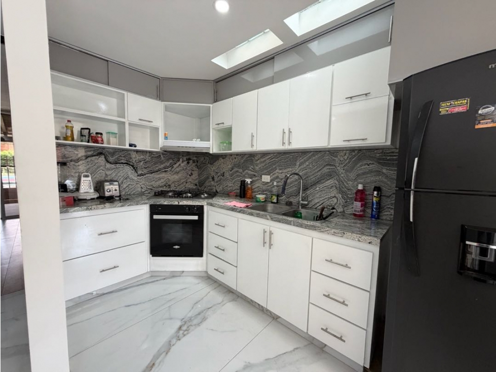 Vendo casa en El Castillo de 5 habitaciones y 6 baños VZ10412923