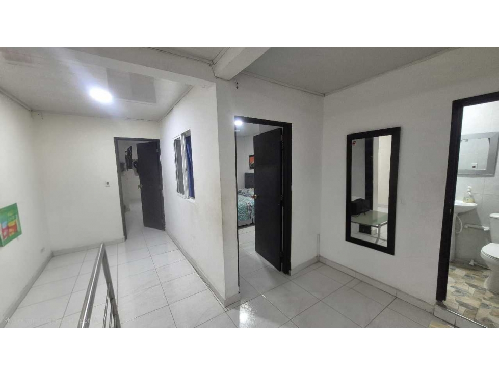 Vendo casa en el norte de cali barrio el bosque 2 pisos — foto 6