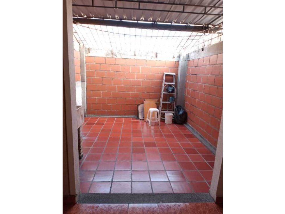 Vendo casa en el sur de cali barrio prados de oriente — foto 5