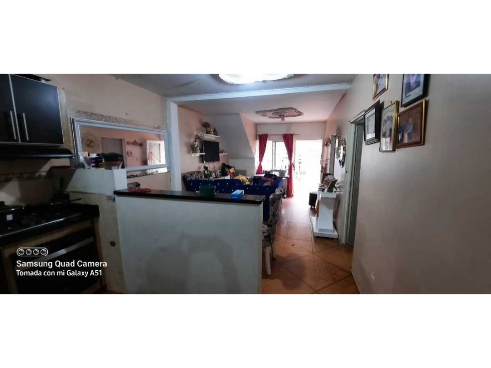Vendo casa en el oriente de cali barrio bonilla aragon 3 pisos indeap — foto 2