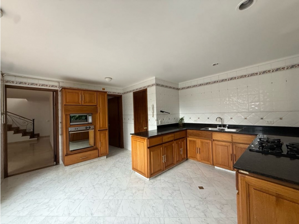 Vendo casa en el Poblado, La Concha — foto 4