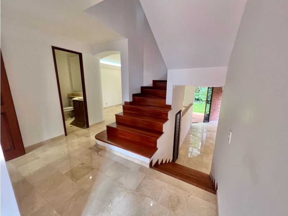 Vendo casa en El Poblado - Los Balsos