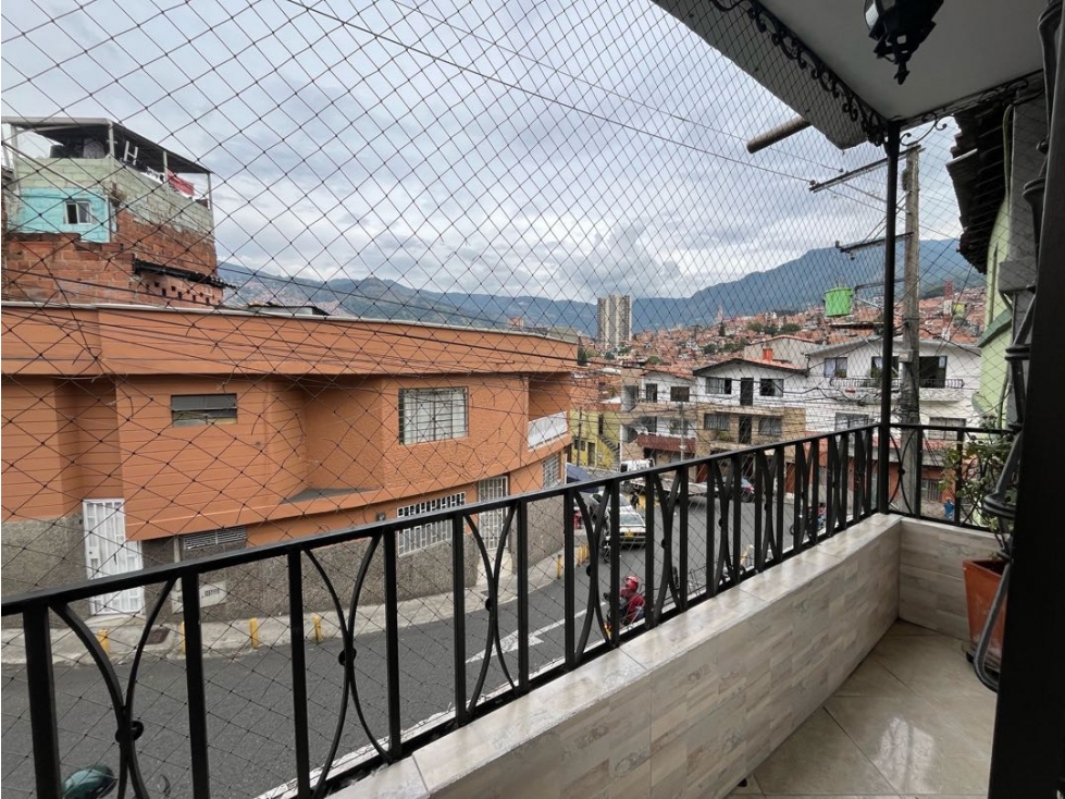Vendo casa en El Salvador