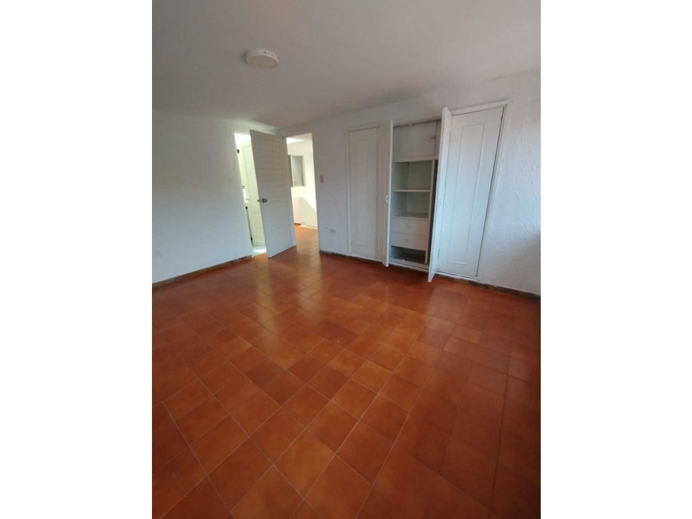 Vendo casa en el sur de cali barrio camino real lote 120 m2 — foto 4