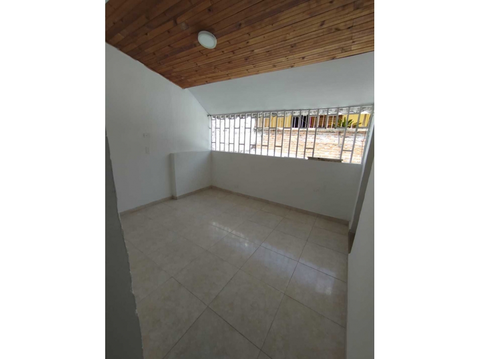 Vendo casa en el sur de cali barrio camino real lote 120 m2 — foto 5
